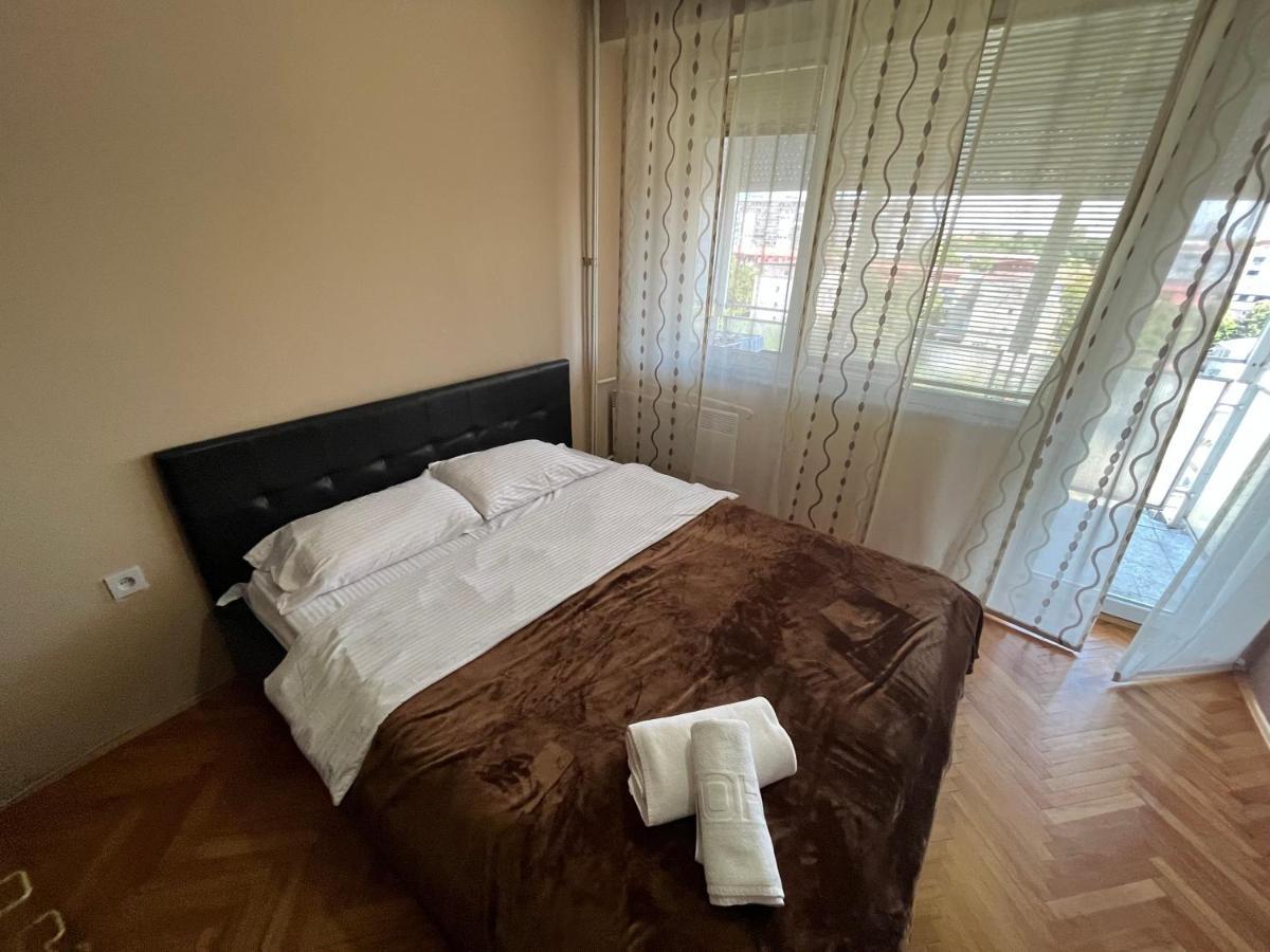 Mickitos Mm Apartment Skopje Exteriör bild